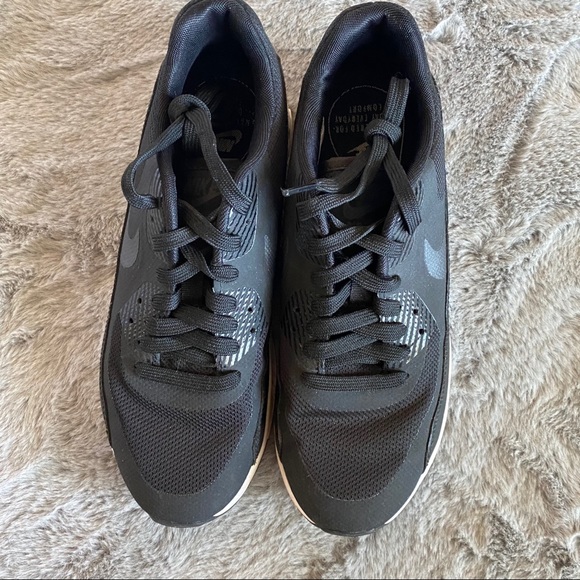 Nike Air Max 90 Ultra 2.0 - Picture 3 of 8